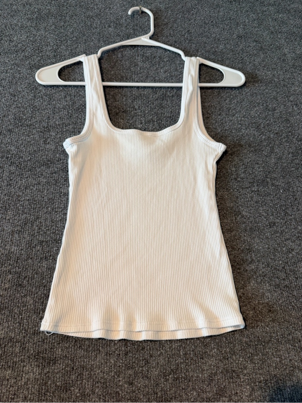 Fabletics White Ribbed Square-Neck Tank - Picture 3 of 4